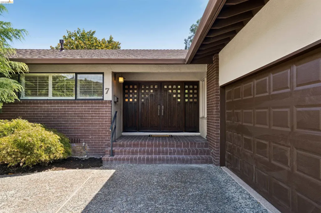 7 Jo-lin Court El Sobrante CA 94803