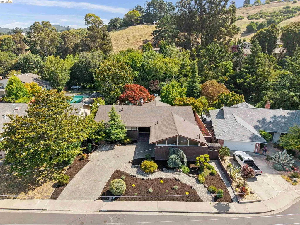 7 Jo-lin Court El Sobrante CA 94803