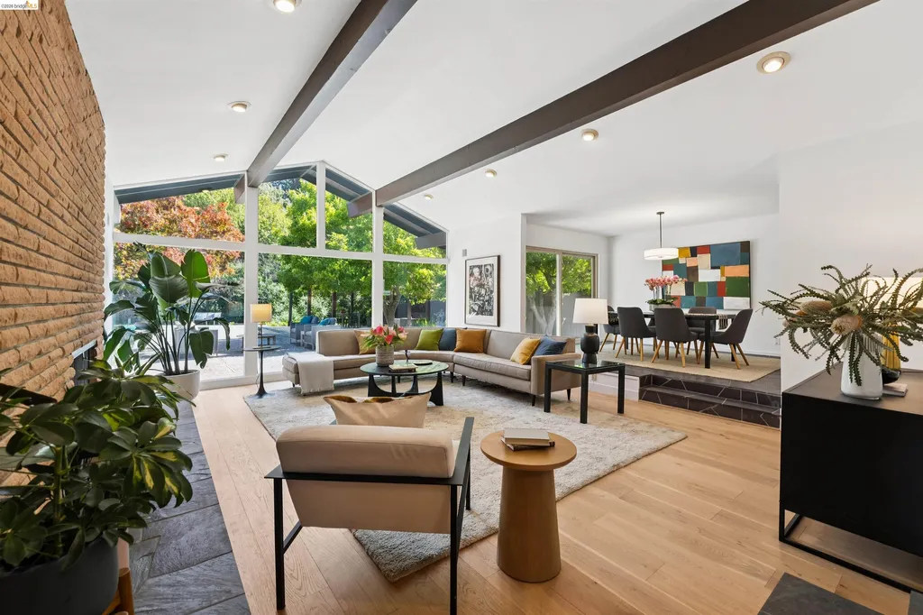7 Jo-lin Court El Sobrante CA 94803