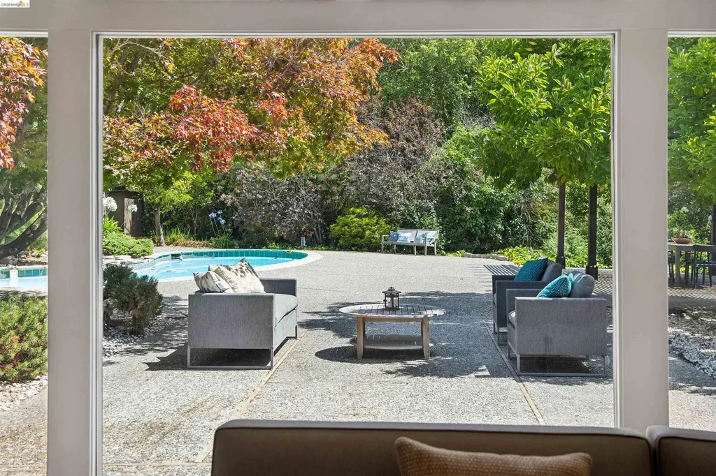 7 Jo-lin Court El Sobrante CA 94803