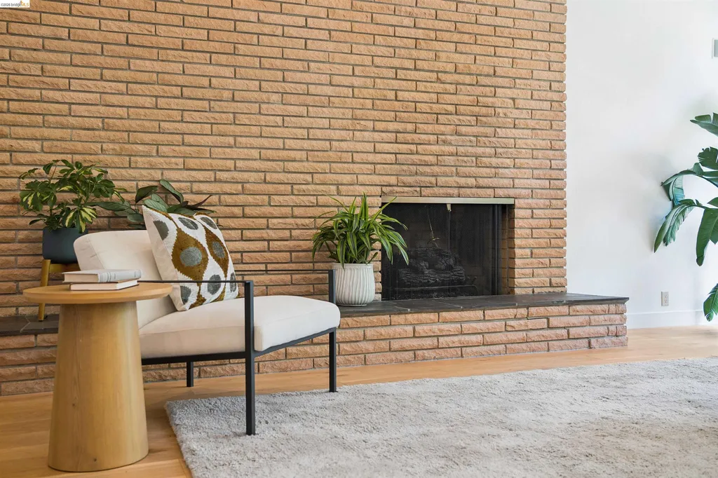 7 Jo-lin Court El Sobrante CA 94803