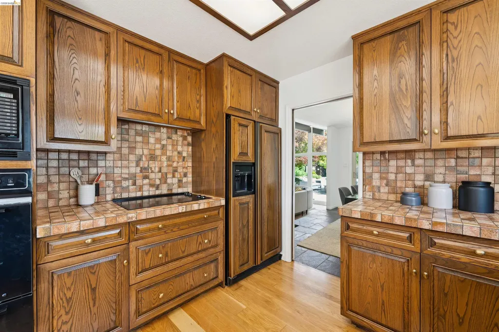 7 Jo-lin Court El Sobrante CA 94803