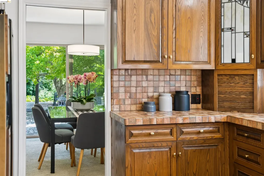 7 Jo-lin Court El Sobrante CA 94803