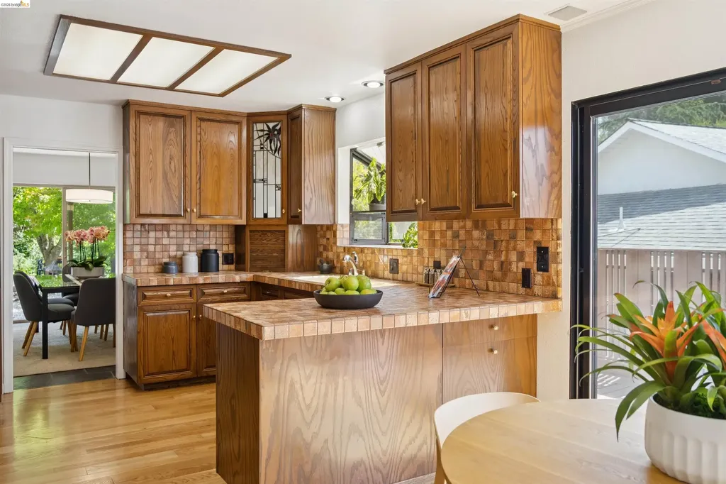7 Jo-lin Court El Sobrante CA 94803