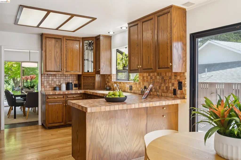 7 Jo-lin Court El Sobrante CA 94803