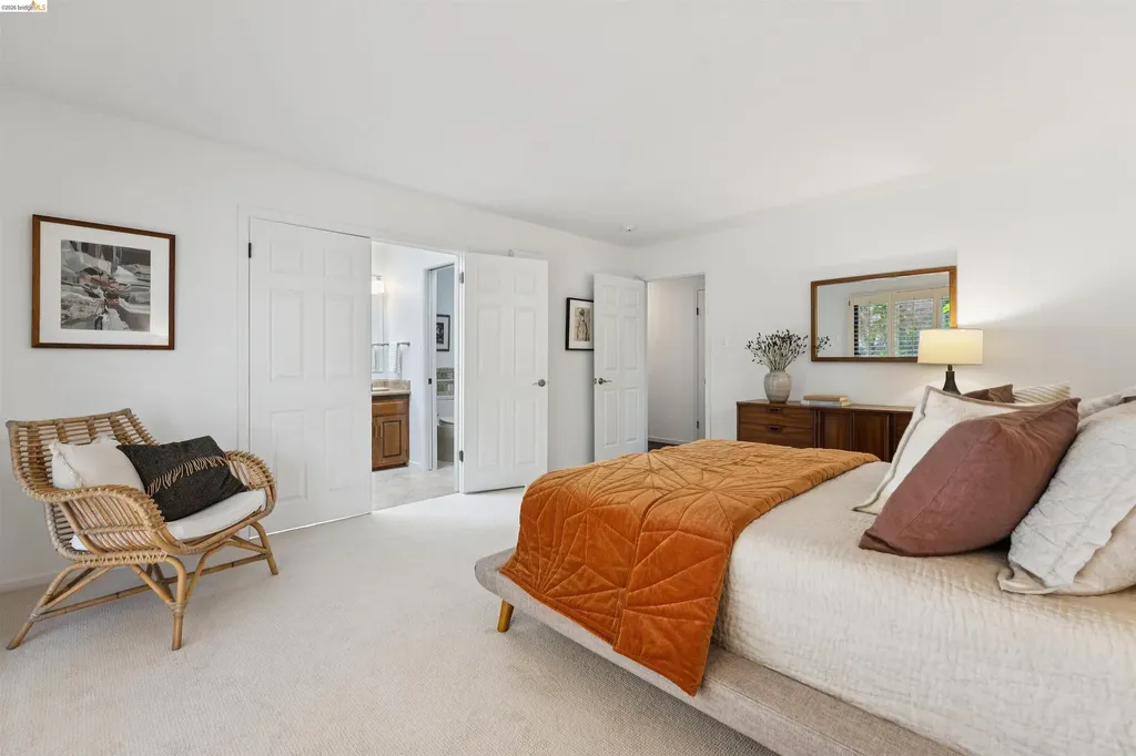 7 Jo-lin Court El Sobrante CA 94803