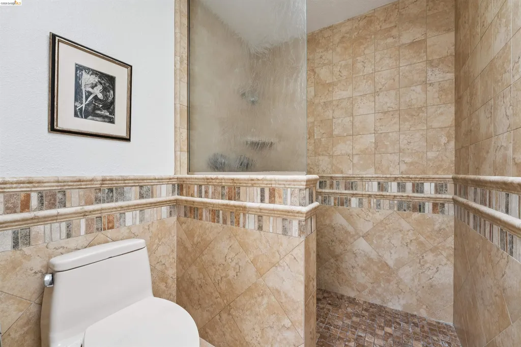 7 Jo-lin Court El Sobrante CA 94803