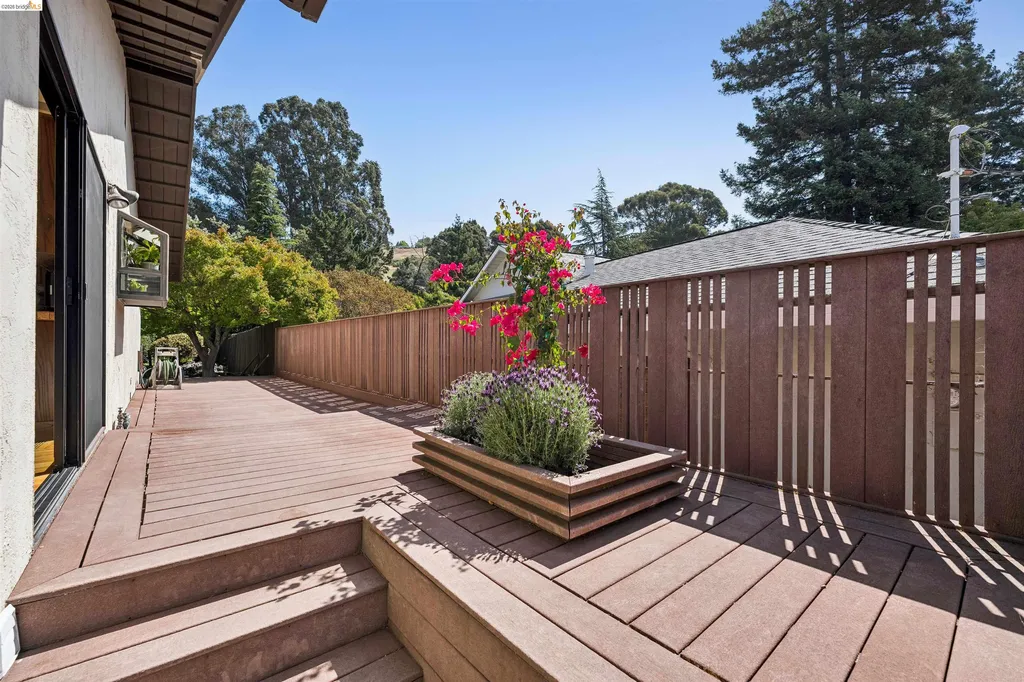 7 Jo-lin Court El Sobrante CA 94803