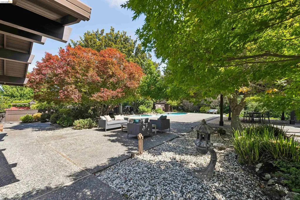 7 Jo-lin Court El Sobrante CA 94803