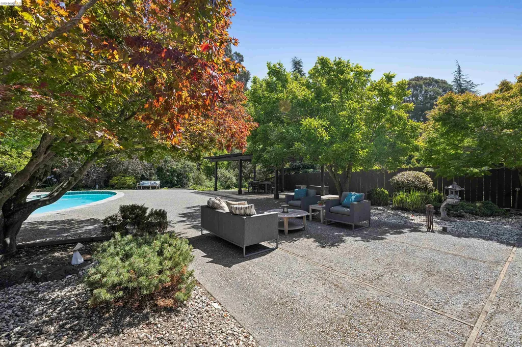 7 Jo-lin Court El Sobrante CA 94803