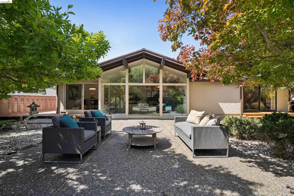 7 Jo-lin Court El Sobrante CA 94803