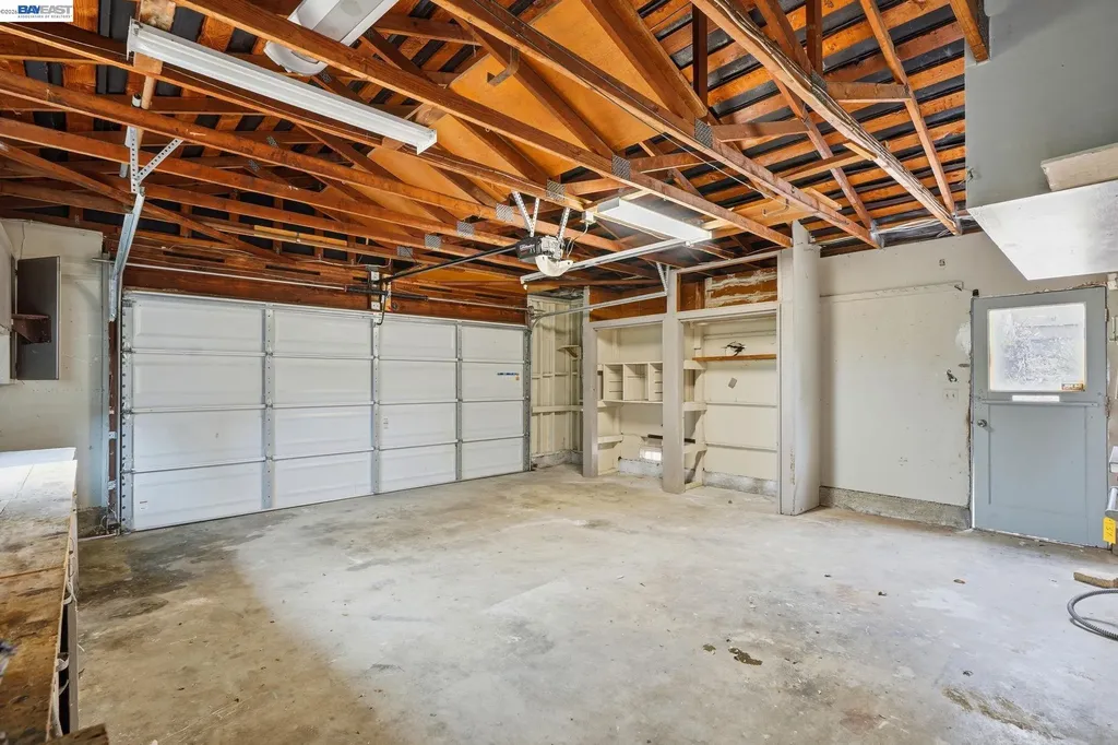 92 Welle Road Crockett CA 94525