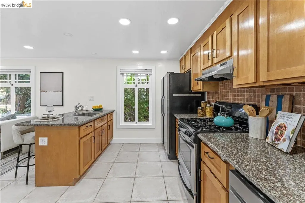 2725 Prince Street Berkeley CA 94705