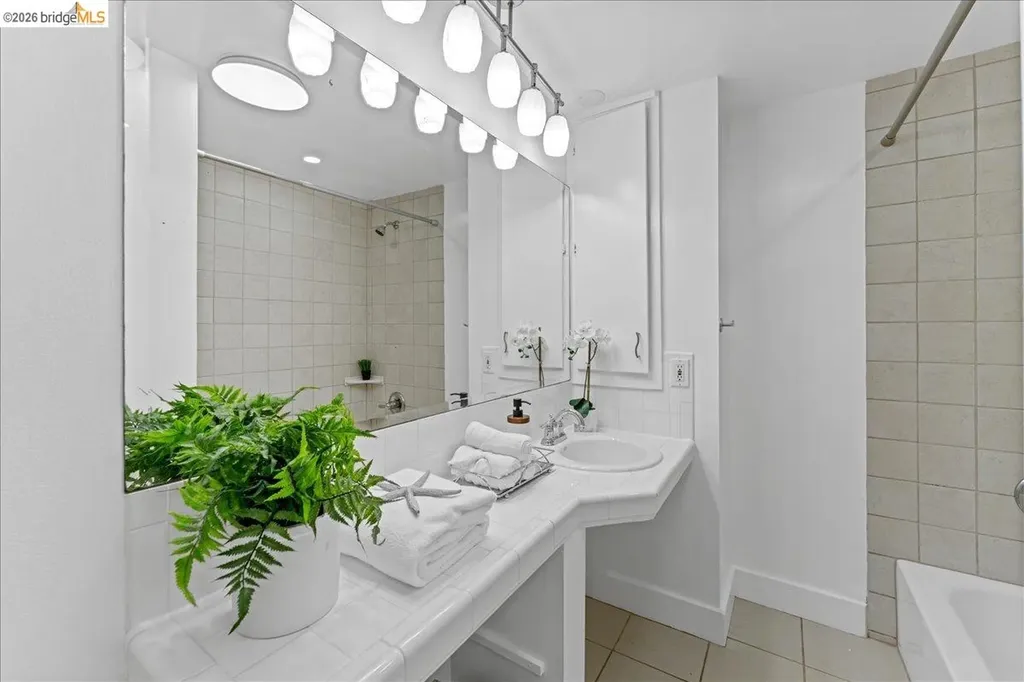 2725 Prince Street Berkeley CA 94705