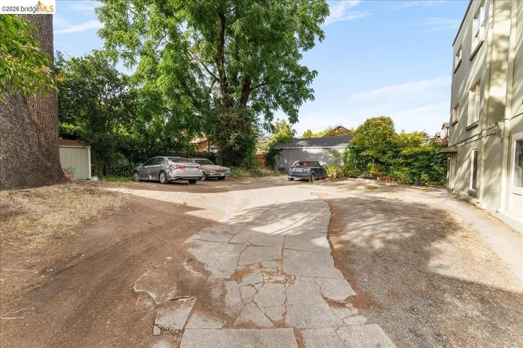 2725 Prince Street Berkeley CA 94705