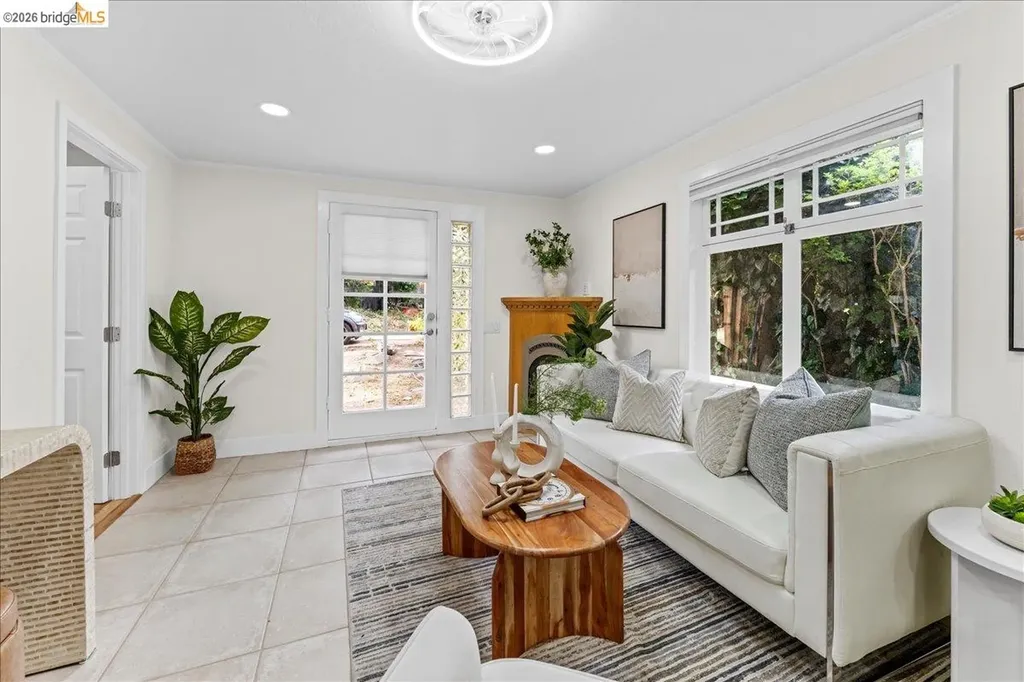 2725 Prince Street Berkeley CA 94705