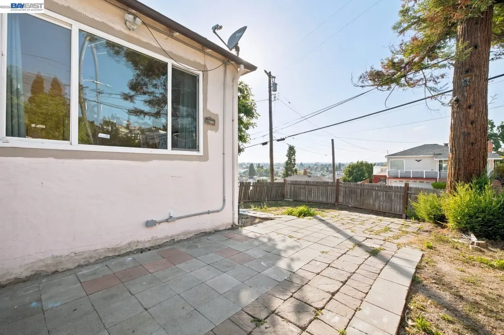 17005 Santa Fe Street Ashland CA 94541
