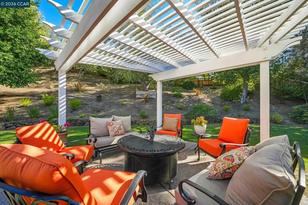 110 Forest Hill Drive Clayton CA 94517