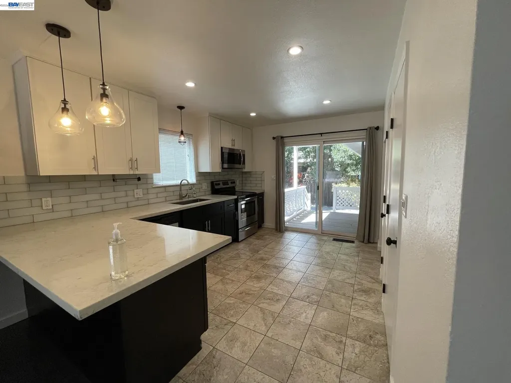 808 14th Street Oakland CA 94607