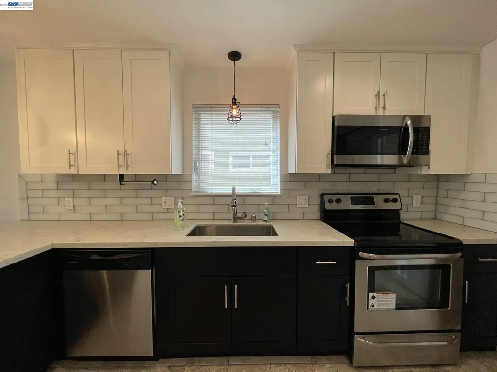 808 14th Street Oakland CA 94607