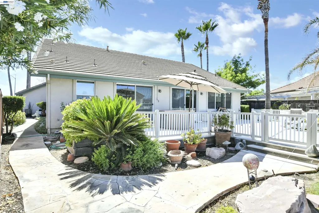 1989 Newport Drive Discovery Bay CA 94505