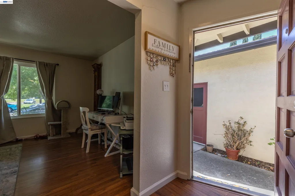 5252 & 5250 Norma Way Livermore CA 94550