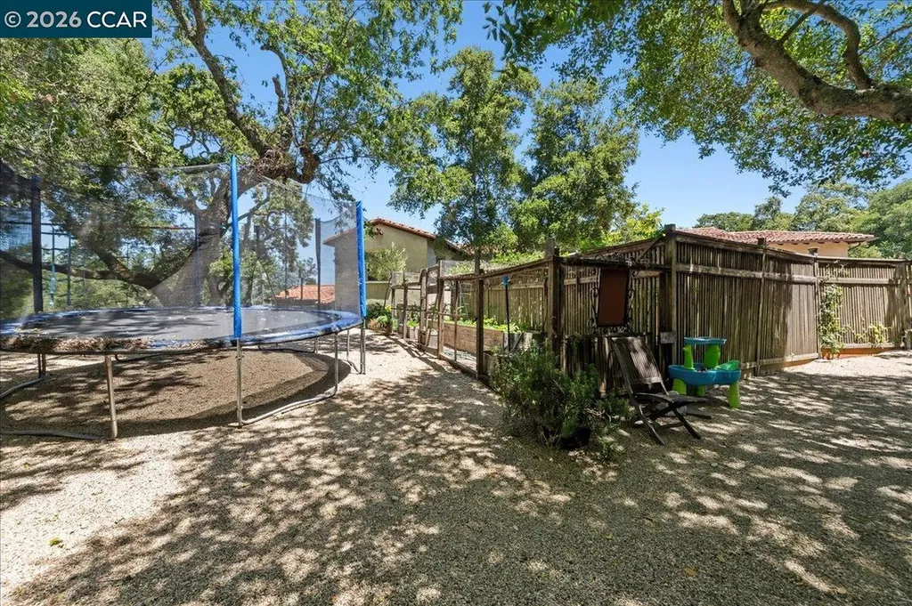 820 Acalanes Road Lafayette CA 94549