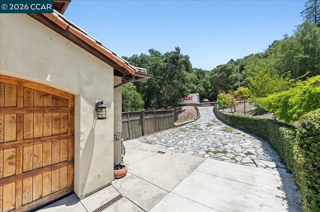 820 Acalanes Road Lafayette CA 94549