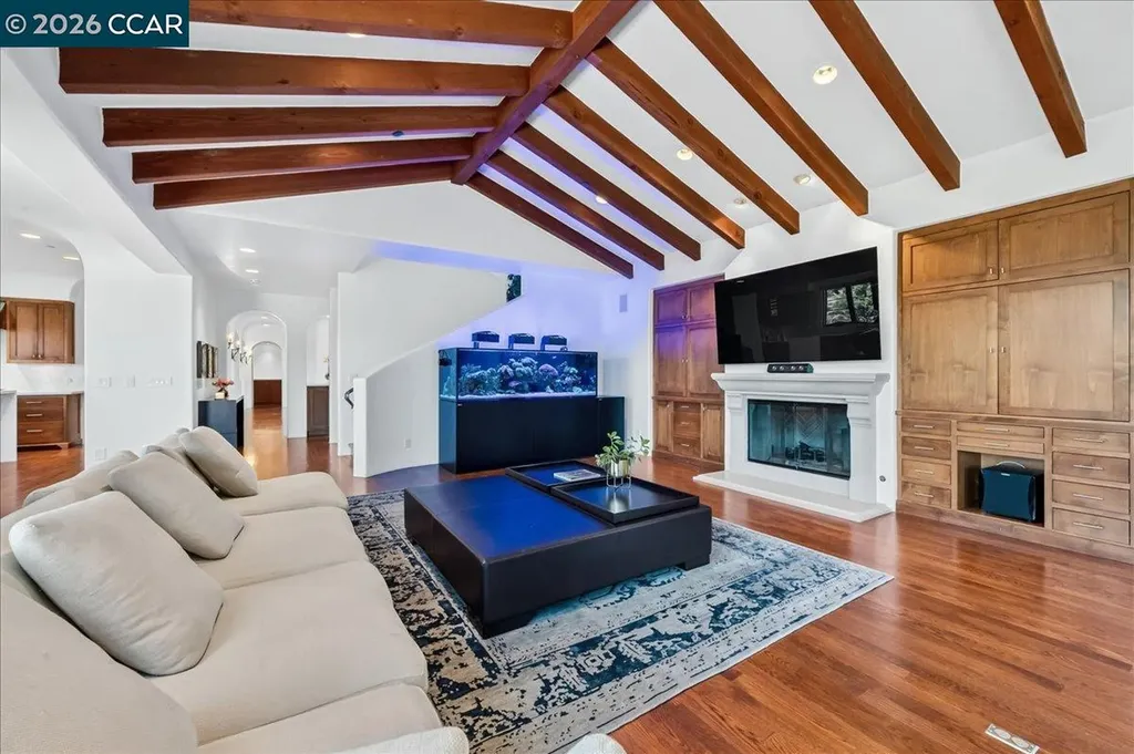 820 Acalanes Road Lafayette CA 94549