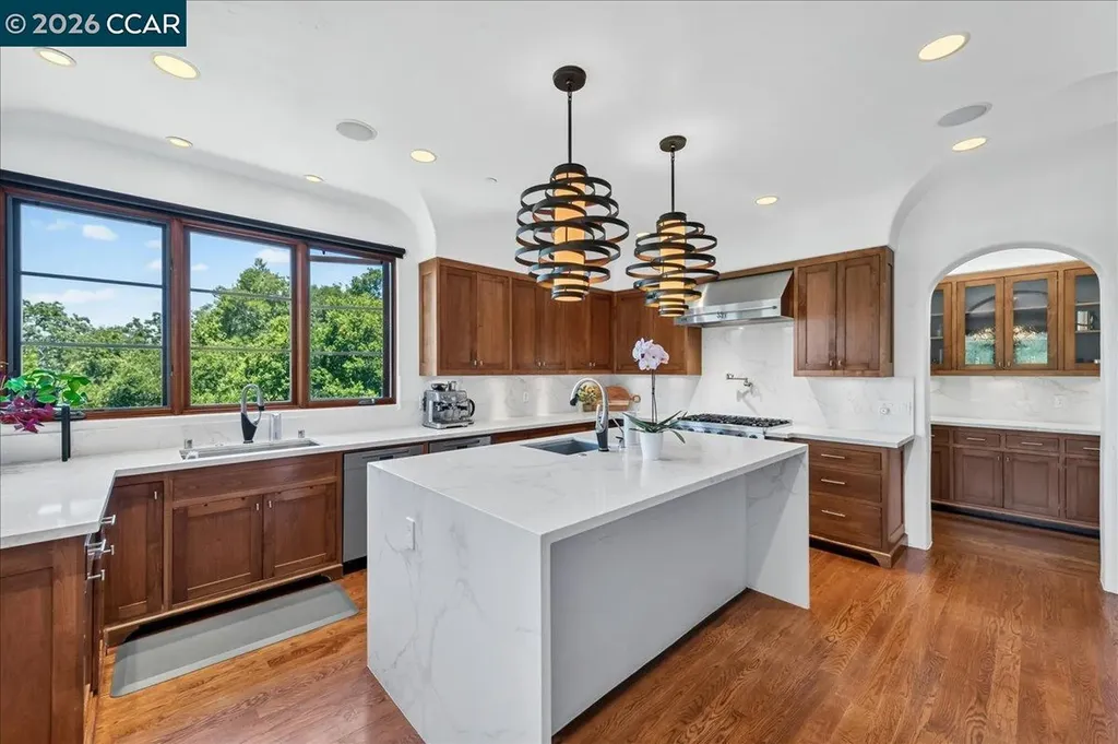 820 Acalanes Road Lafayette CA 94549