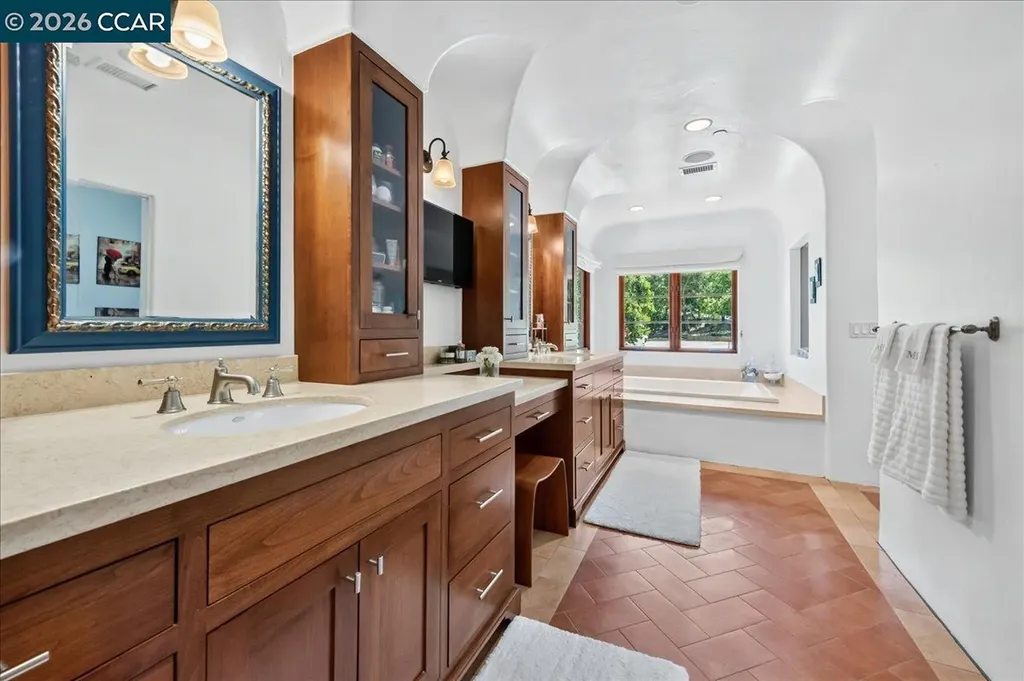 820 Acalanes Road Lafayette CA 94549