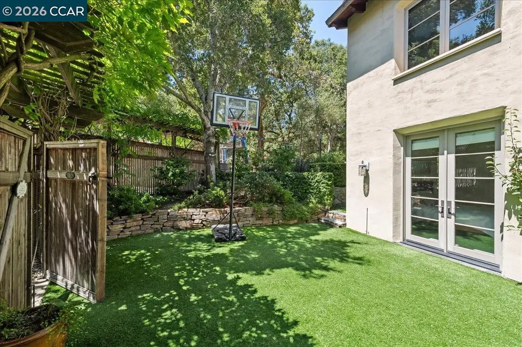 820 Acalanes Road Lafayette CA 94549