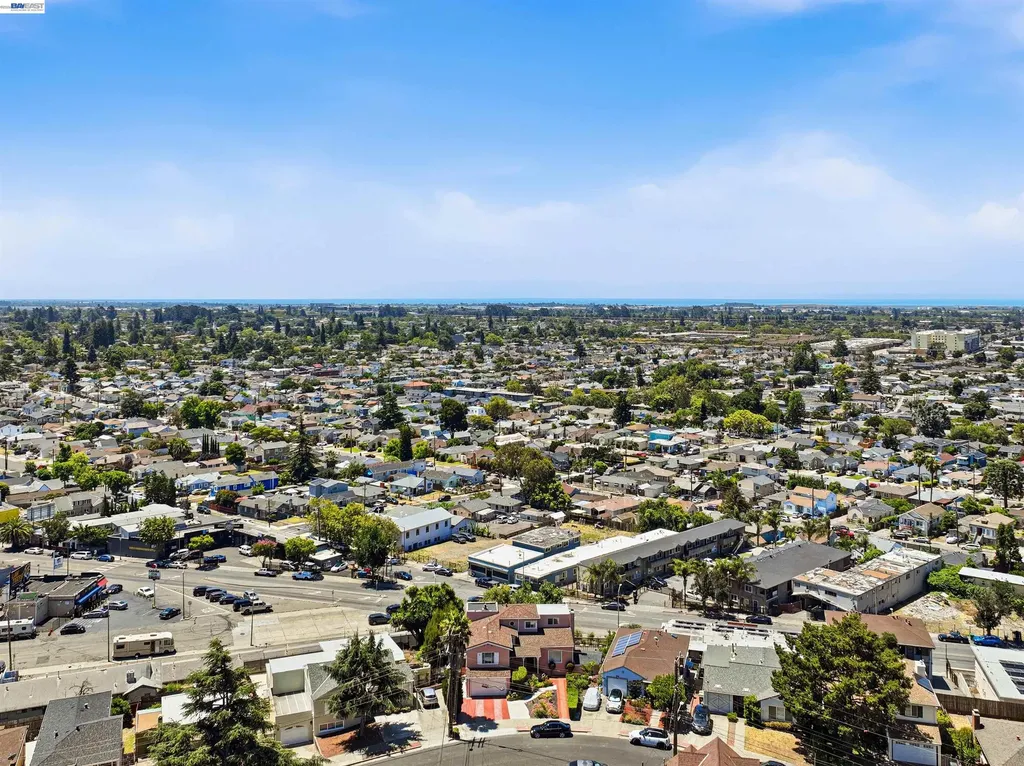 2546 Truman Avenue Oakland CA 94605