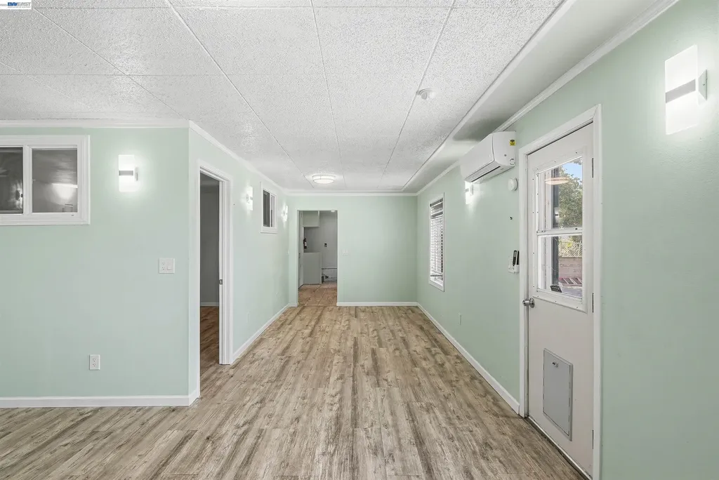 2546 Truman Avenue Oakland CA 94605