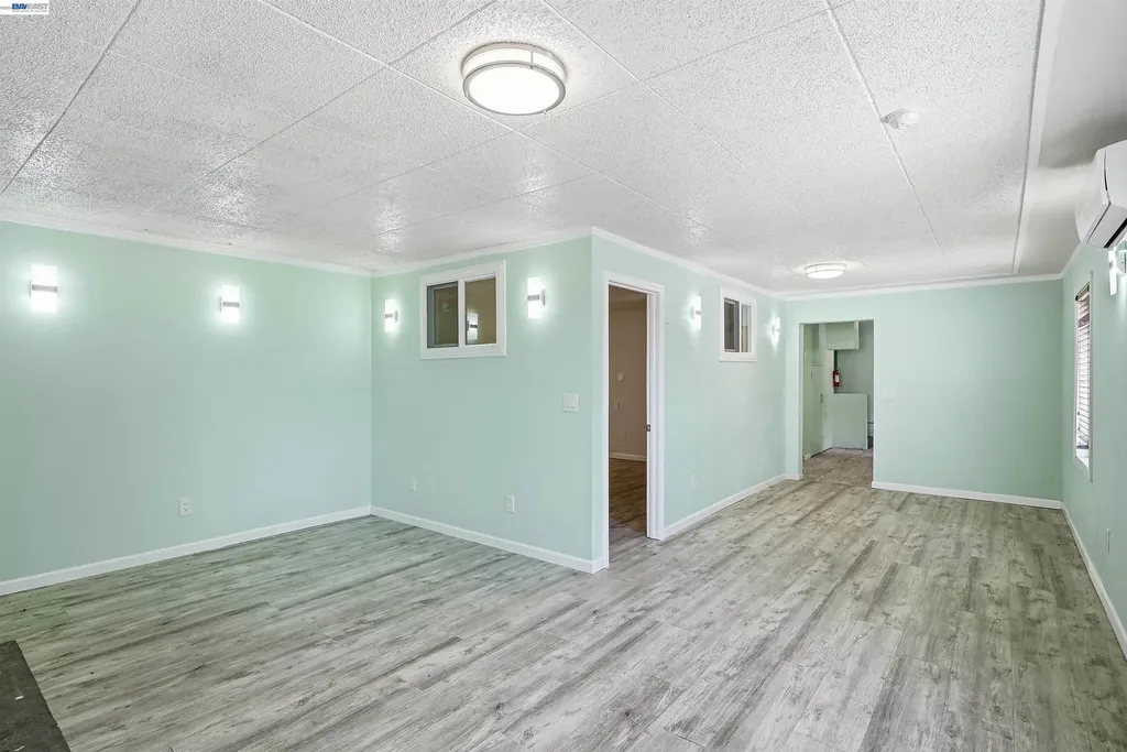 2546 Truman Avenue Oakland CA 94605
