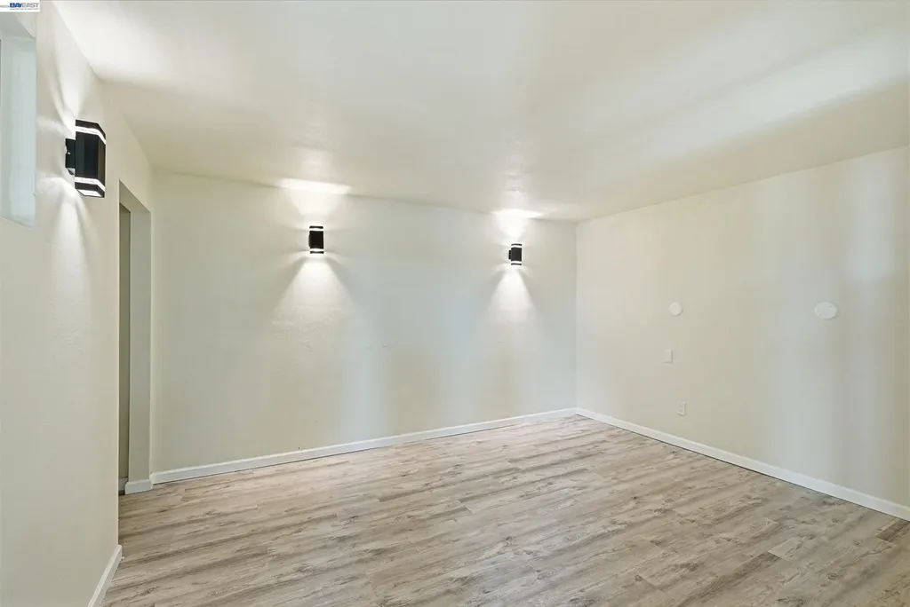 2546 Truman Avenue Oakland CA 94605