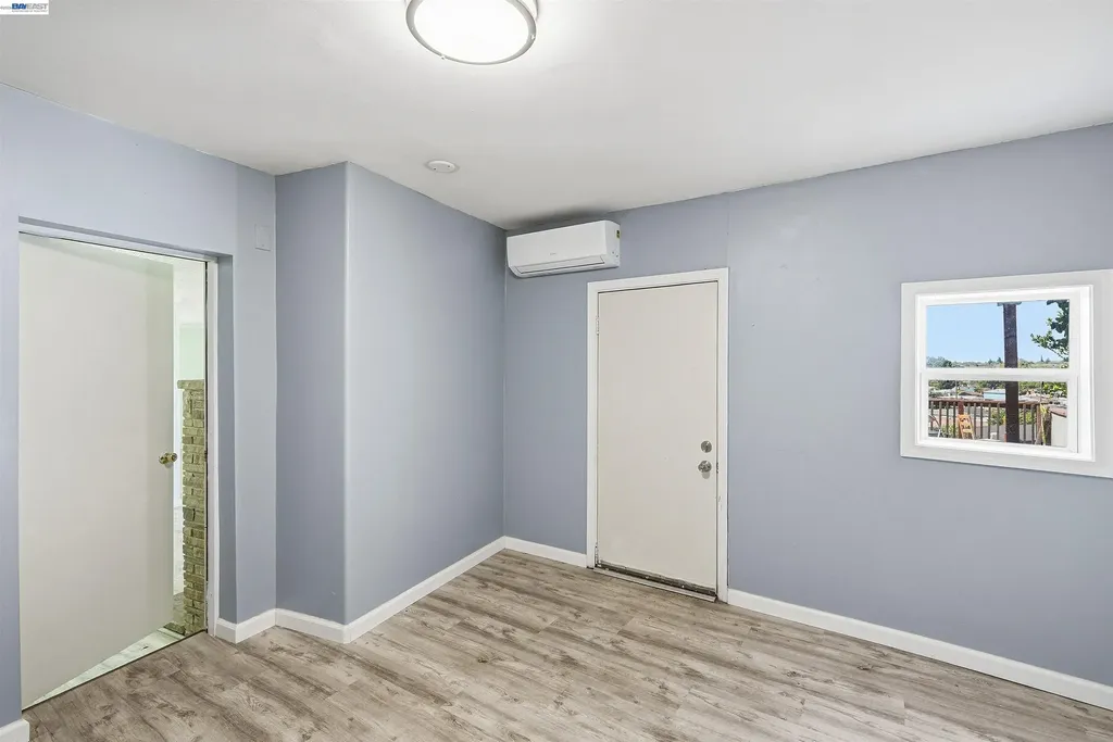 2546 Truman Avenue Oakland CA 94605