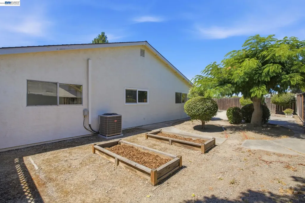 470 Yosemite Drive Livermore CA 94551