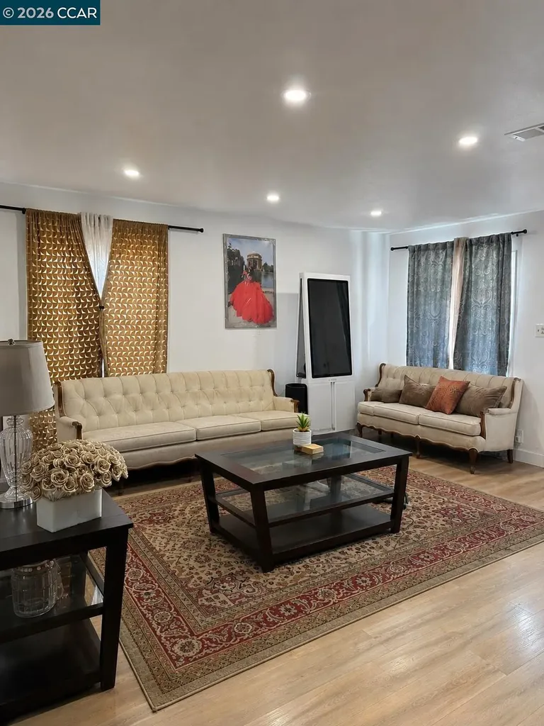26849 Lakewood Way Hayward CA 94544