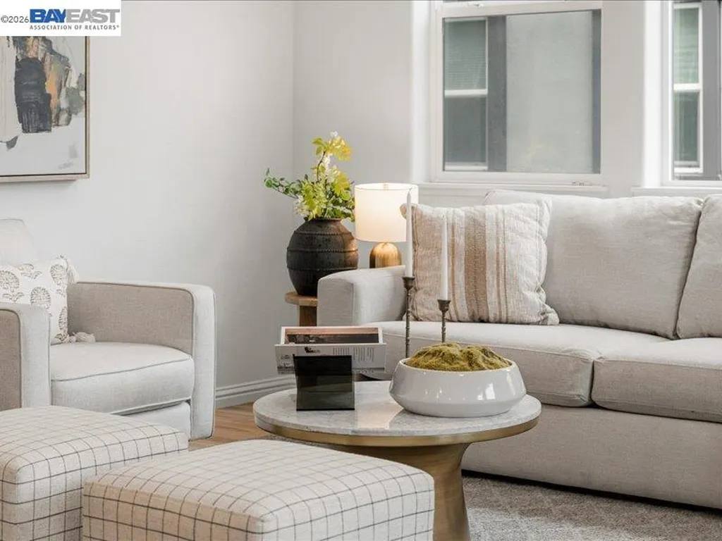 2802 Tradewind Court Alameda CA 94501