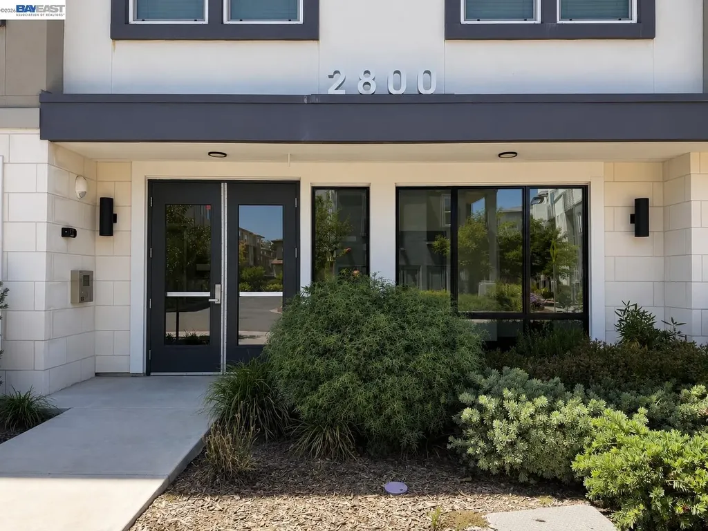 2802 Tradewind Court Alameda CA 94501