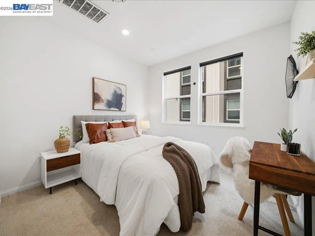 2802 Tradewind Court Alameda CA 94501