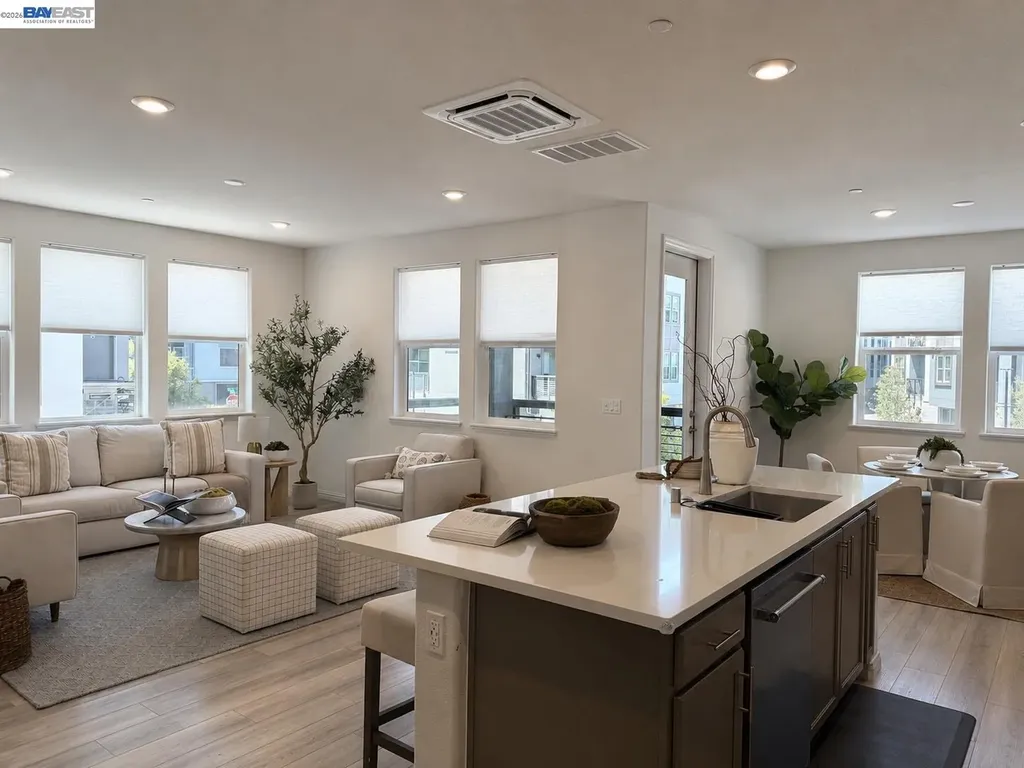 2802 Tradewind Court Alameda CA 94501