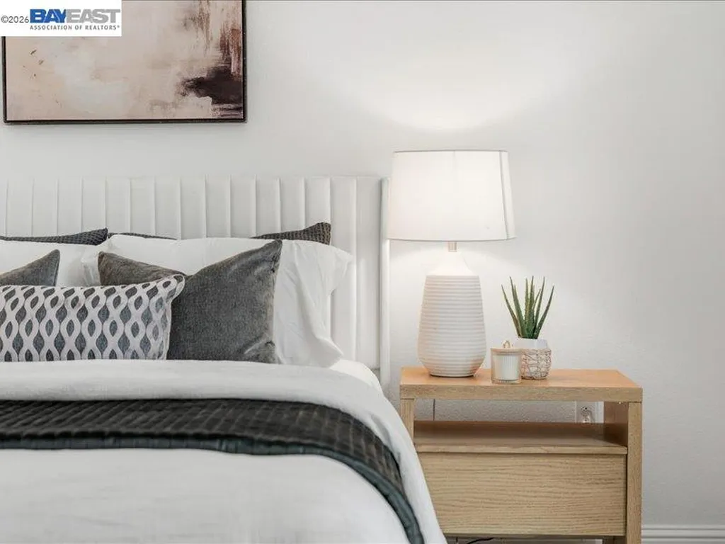 2802 Tradewind Court Alameda CA 94501