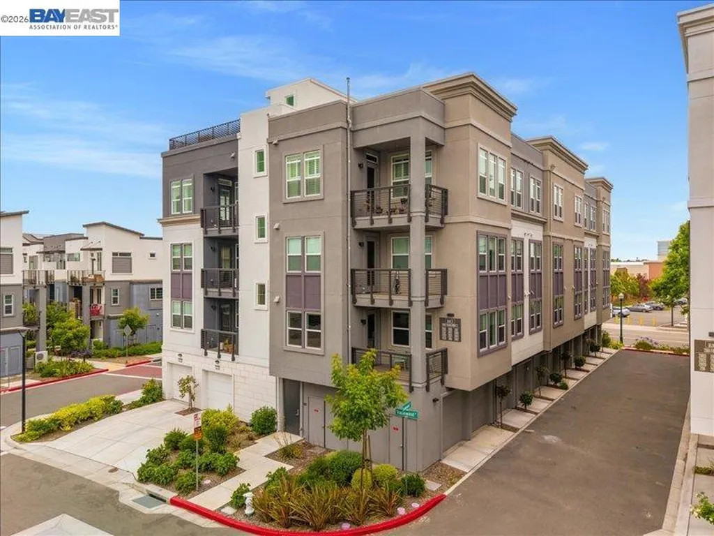 2802 Tradewind Court Alameda CA 94501