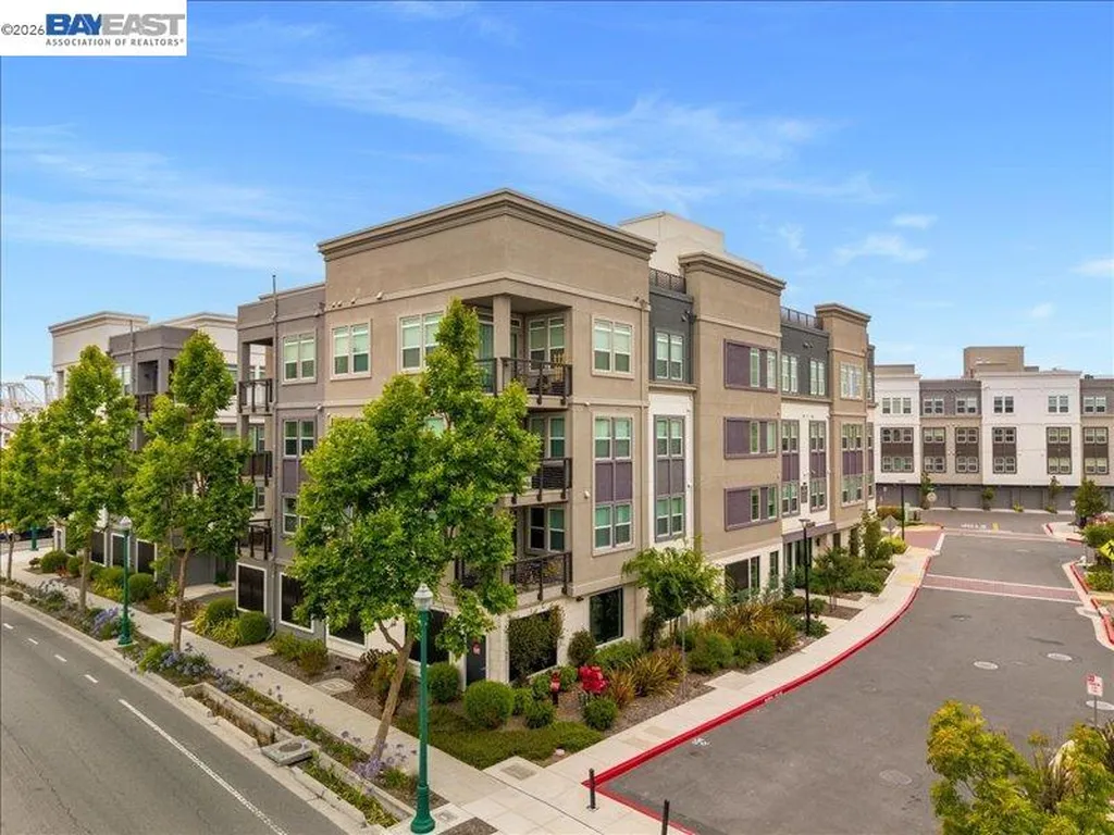 2802 Tradewind Court Alameda CA 94501