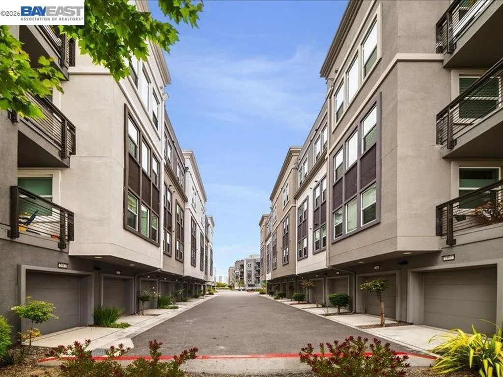 2802 Tradewind Court Alameda CA 94501