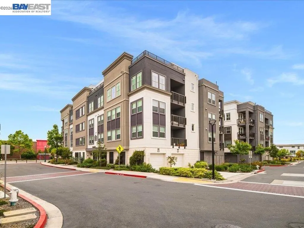 2802 Tradewind Court Alameda CA 94501