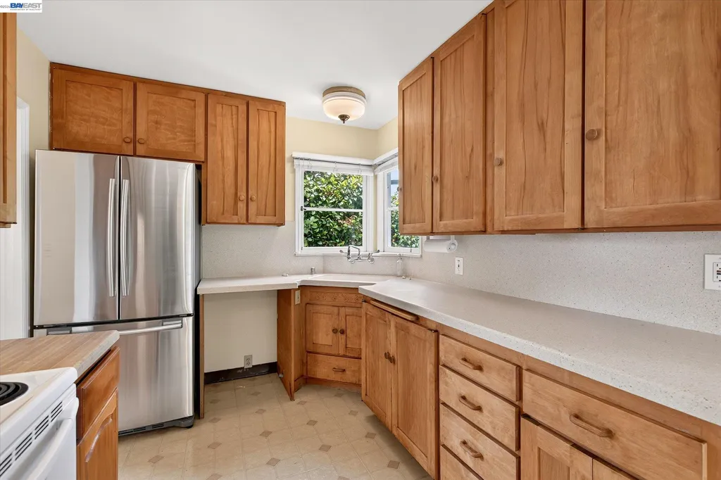 1075 Durant Avenue San Leandro CA 94577