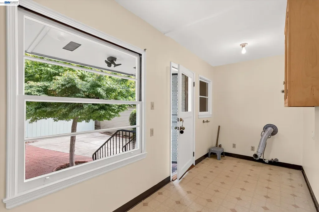 1075 Durant Avenue San Leandro CA 94577